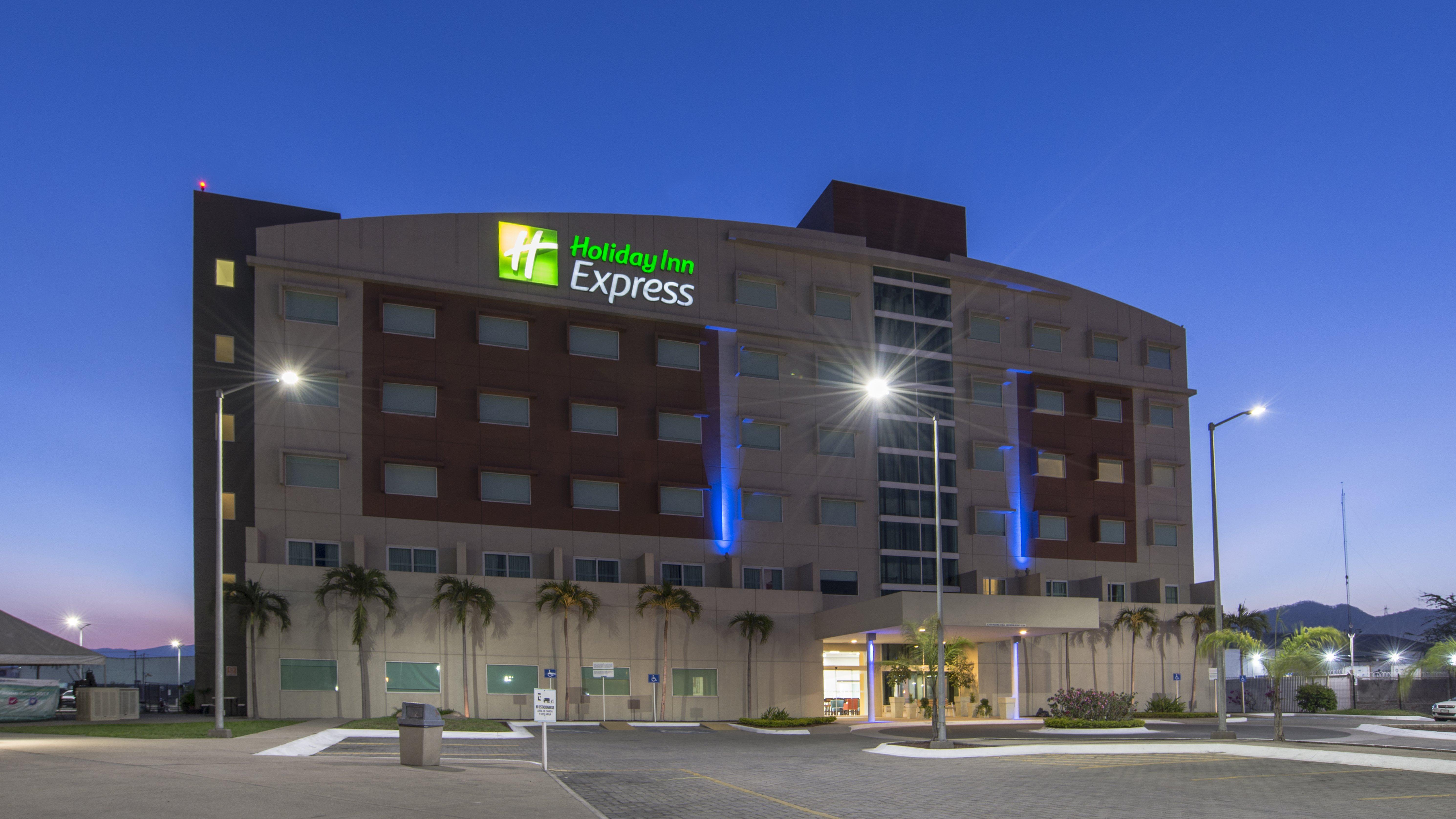 Express Manzanillo, An Ihg 4*