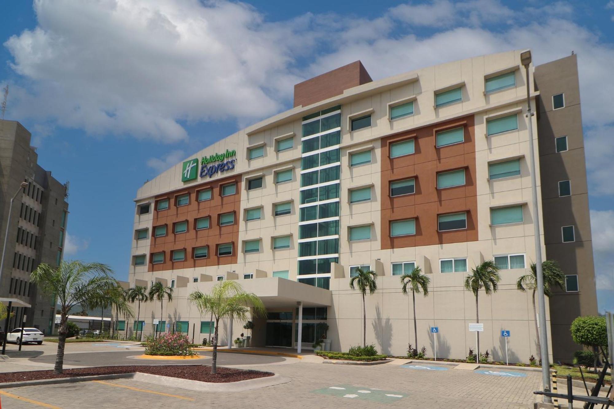Hotel Express Manzanillo, An Ihg Manzanillo