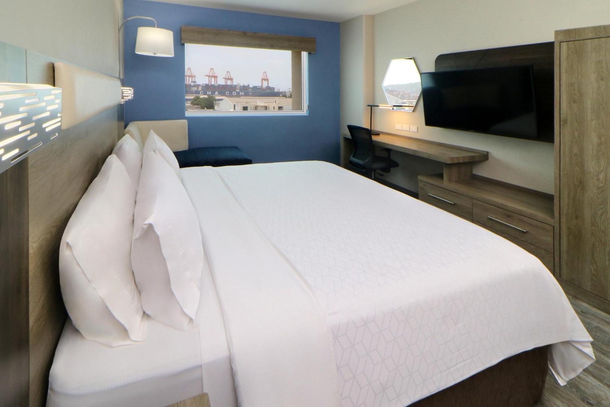 Express Manzanillo, An Ihg