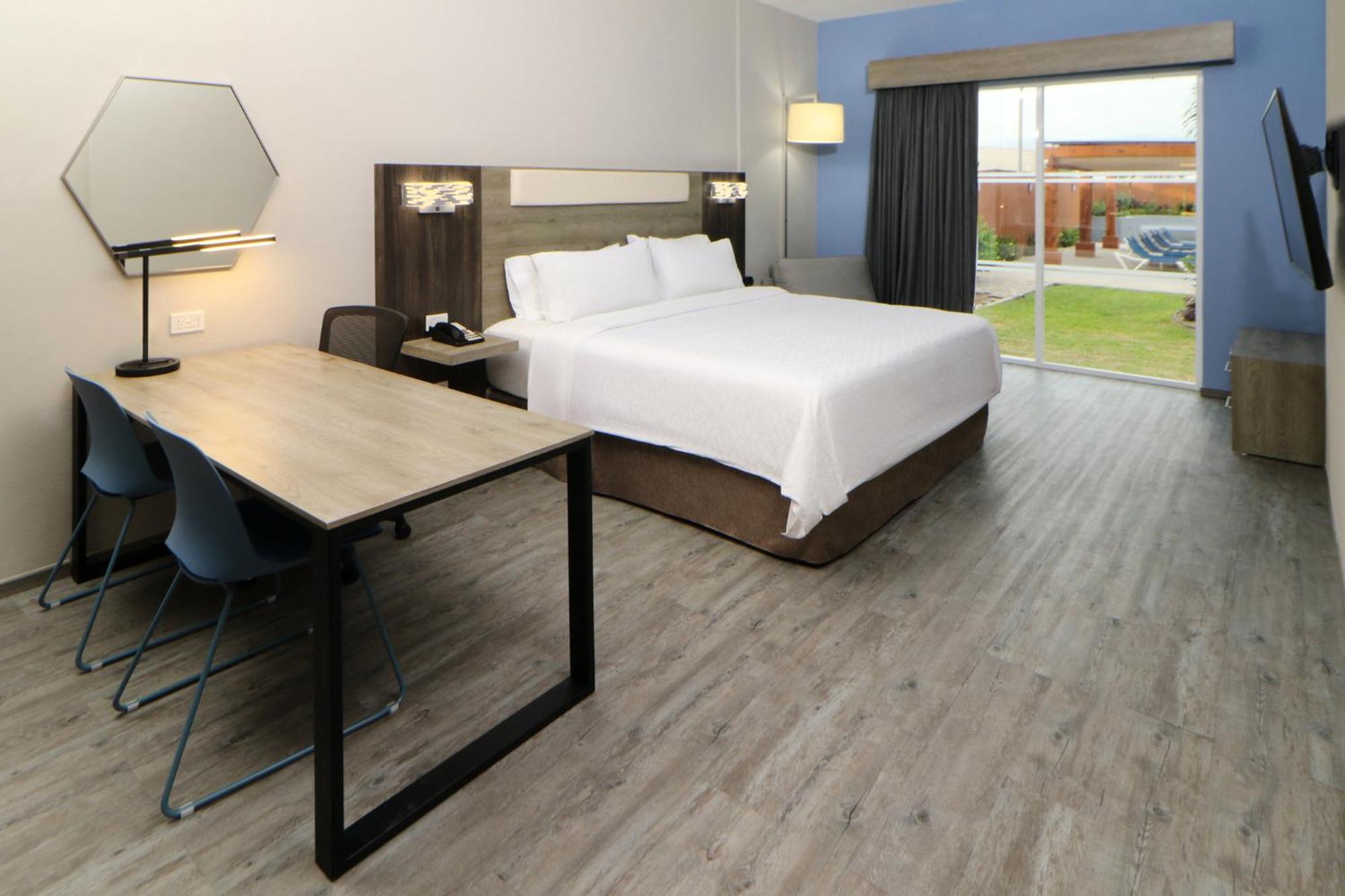 Express Manzanillo, An Ihg