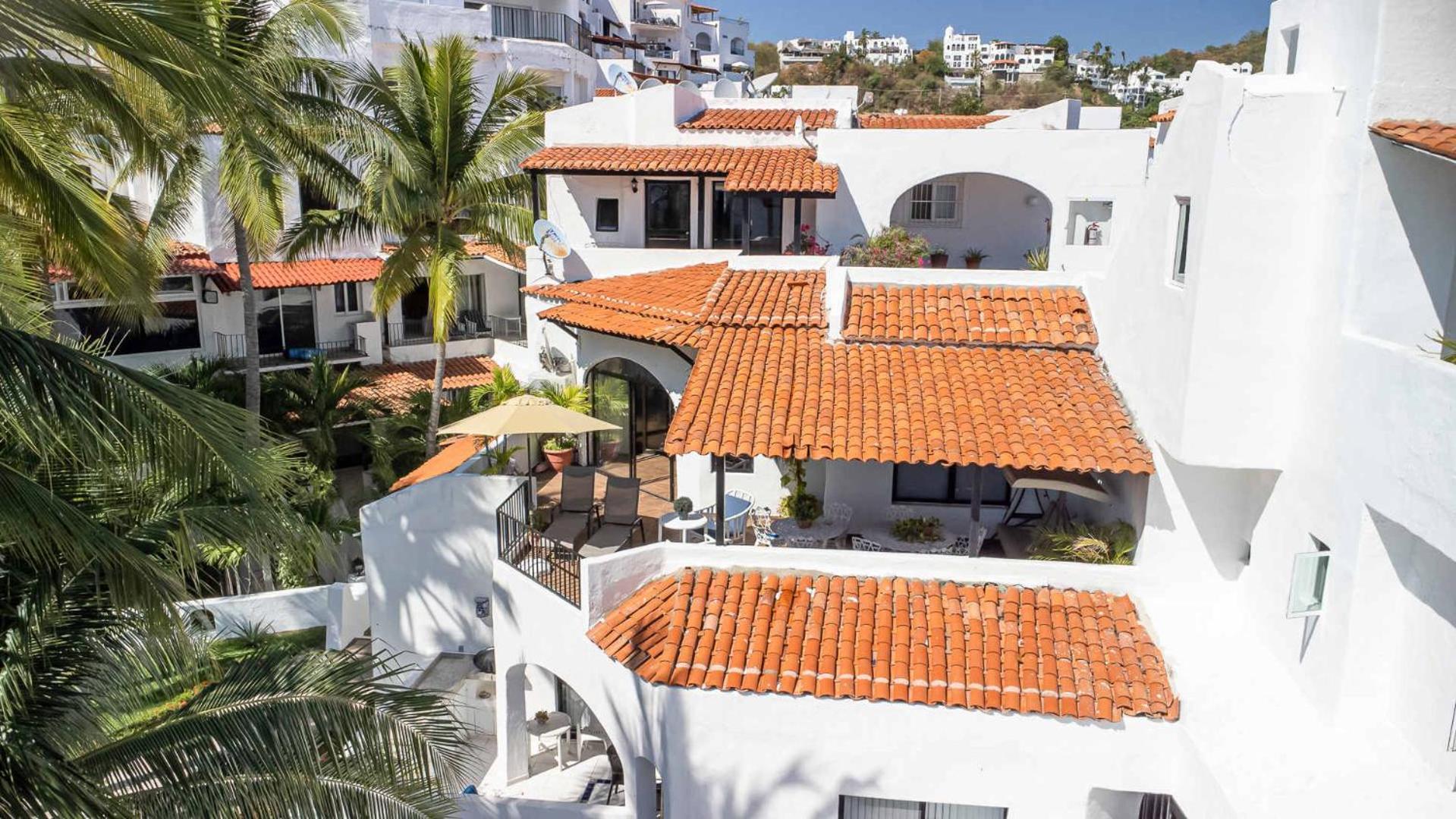 With Unbeatable Views 3 Bedrooms Manzanillo