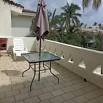 Hermoso Apartamento En Manzanillo Con Alberca Y Cancha De Tenis, Ideal Para Relajarse Y Disfrutar De Una Escapada Tranquila En El Paraiso Tropical