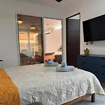 Modern penthouse in zona dorada with pool 3E roof