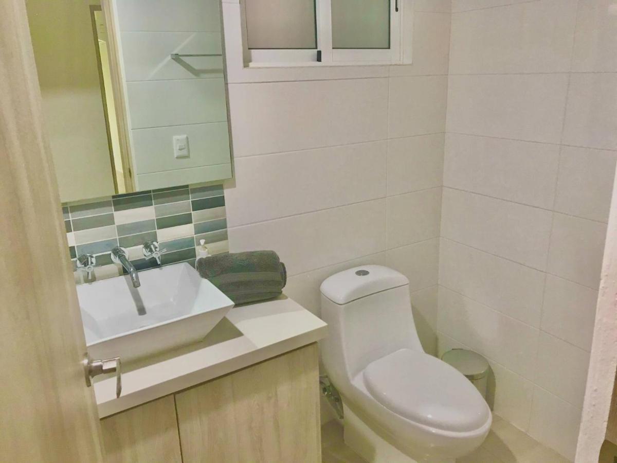 Beautiful With Pool, Gym And Just 80 Meters Walk, Fully Equipped Apartamento *