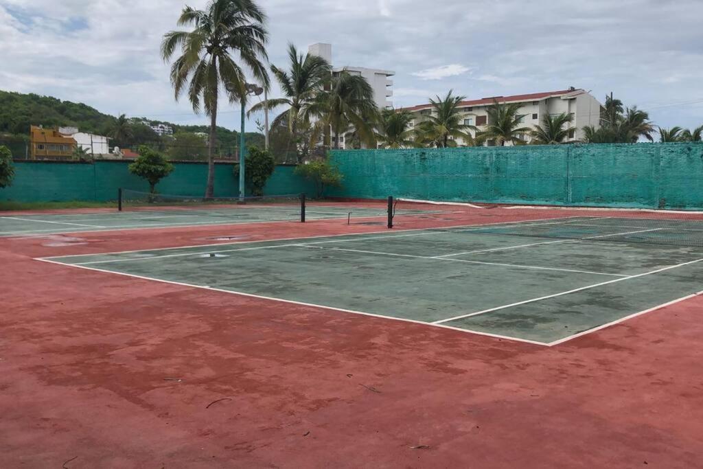 Hermoso En Con Alberca Y Cancha De Tenis, Ideal Relajarse Y Disfrutar De Escapada Tranquila En El Paraiso Tropical *