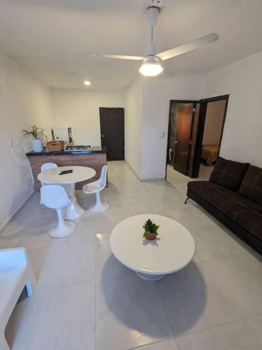 Apartamento Dpto. A Unos Pasos De La Playa En Brisas Manzanillo