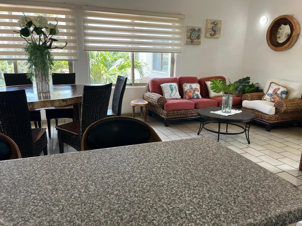 Hermoso En Con Alberca Y Cancha De Tenis, Ideal Relajarse Y Disfrutar De Escapada Tranquila En El Paraiso Tropical *