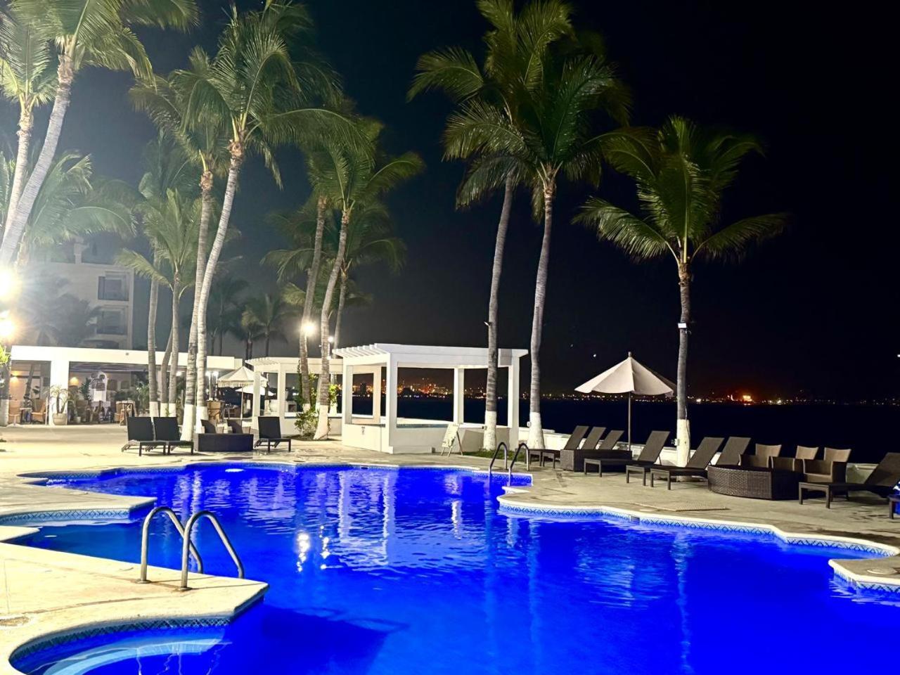 Espectacular Apto A Pie De Playa Con Vista Al Mar * Manzanillo