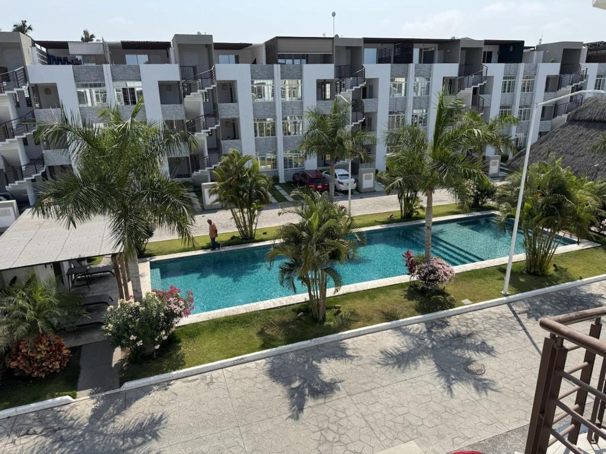Apartamento Modern penthouse in zona dorada with pool 3E roof