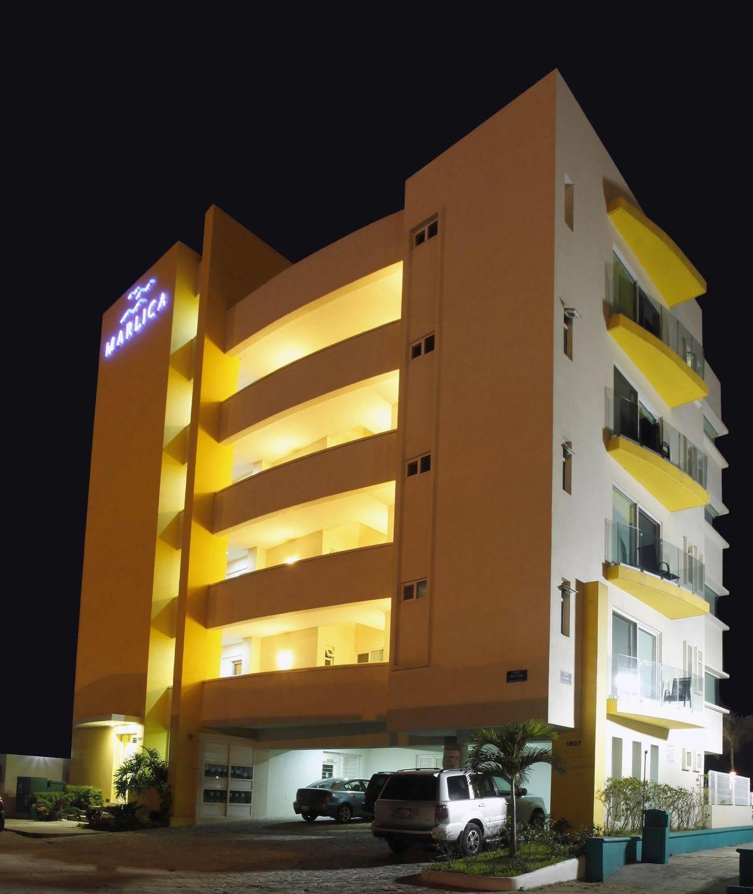 Apartahotel Marlica Manzanillo