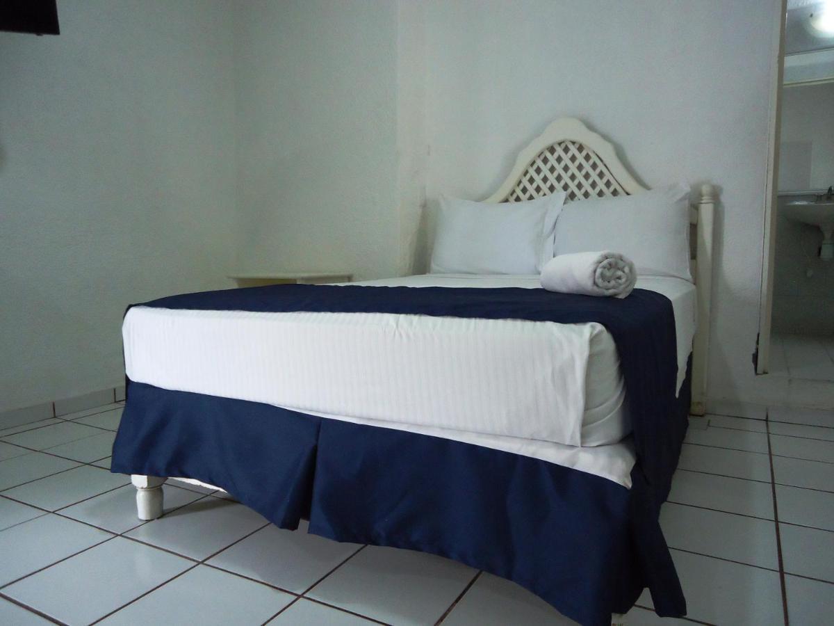Bagasi Hotel Manzanillo