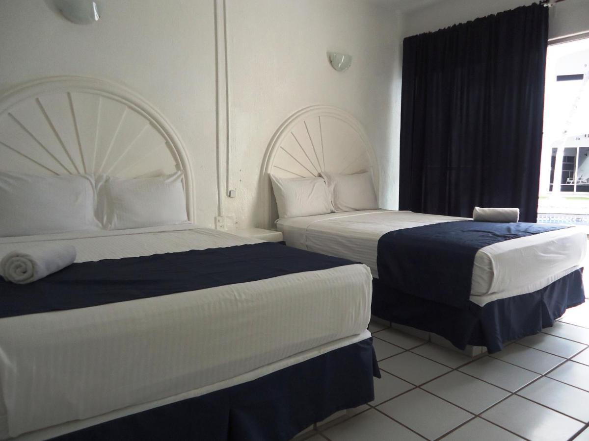 Bagasi 4* Manzanillo